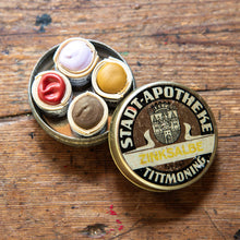 Apotheke with 4 Beam Paints