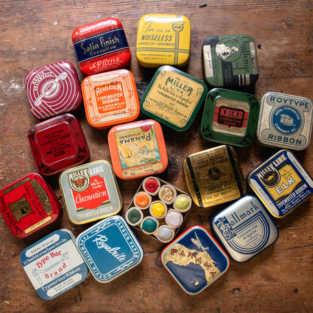 Typewriter Tin with 9 Beam Paints