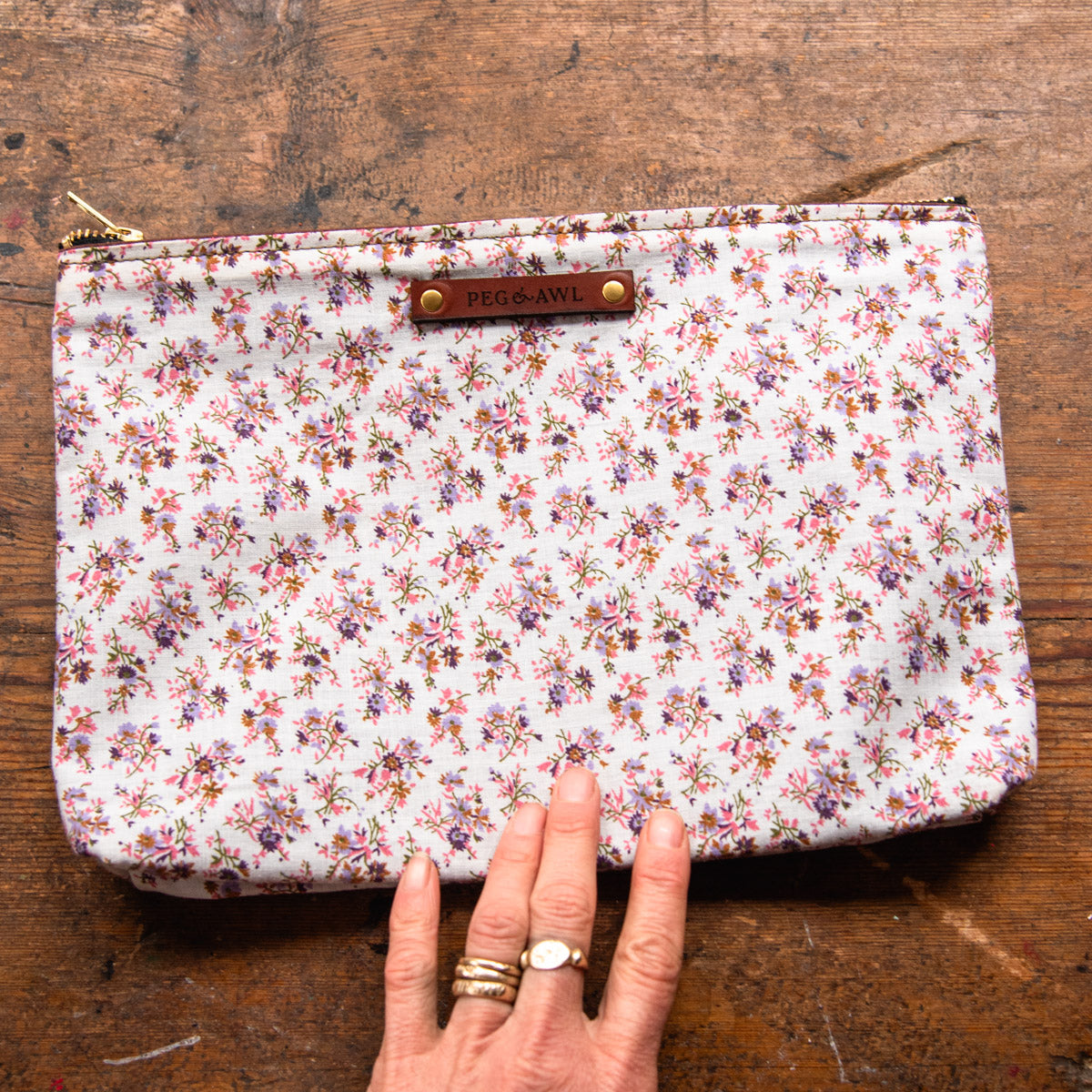 Maker Pouch with Mid-Century Dressmaker’s Fabric: Adelia