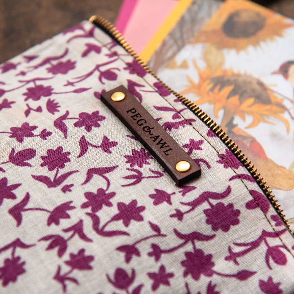 Keeper Pouch with Mid-Century Feedsack: Alicia