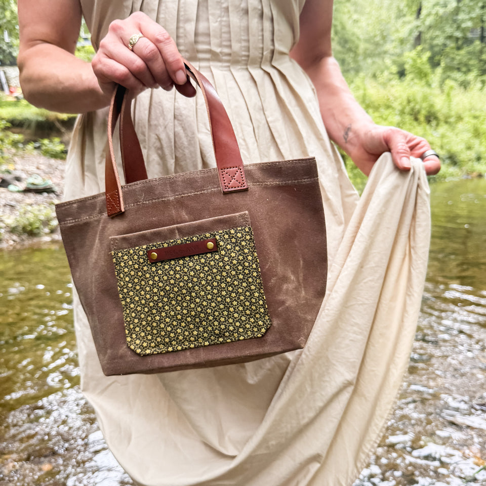 Pipit Tote with 1930s Cotton: Elke
