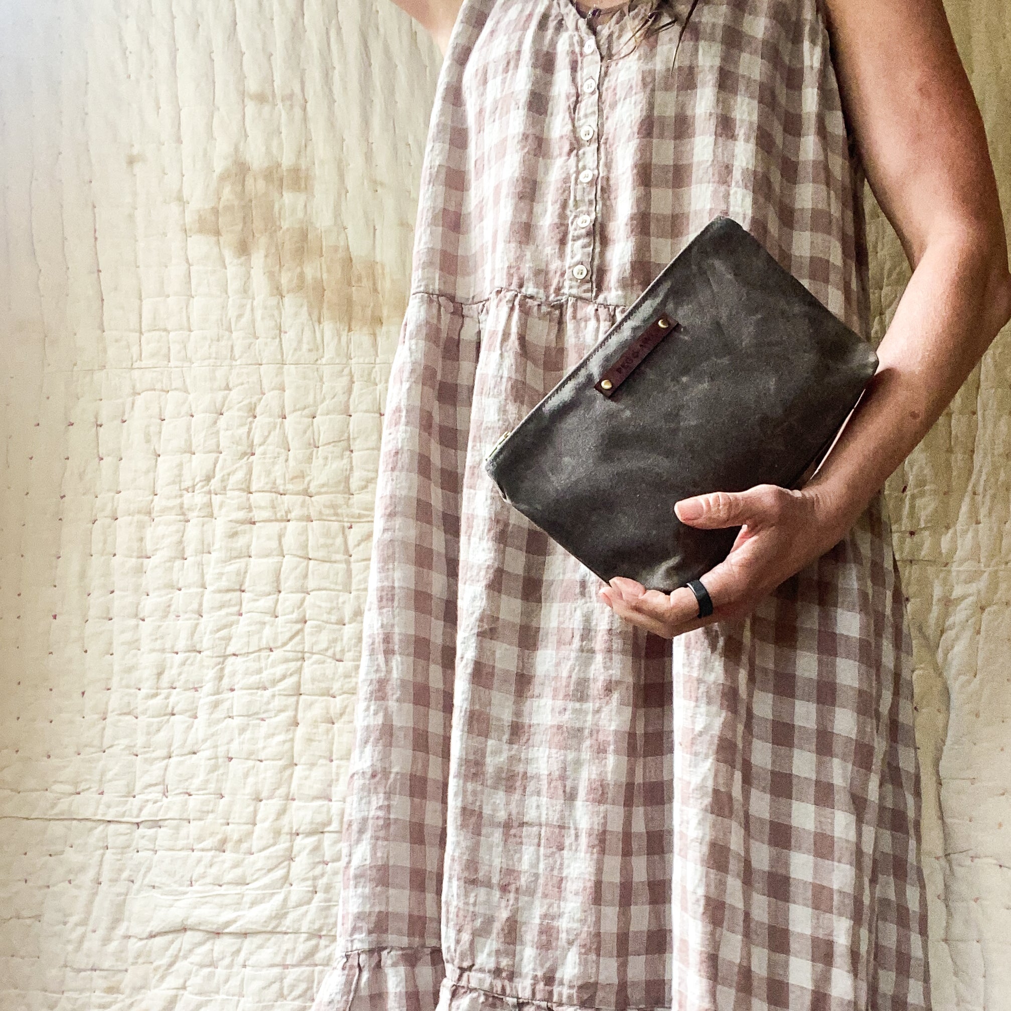 Truffle with Slate Pockets