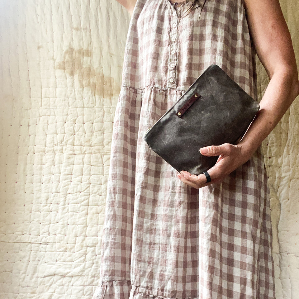 Truffle with Slate Pockets