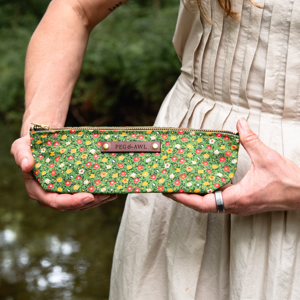 Drafter Pouch with 1960s Cotton: Katerina