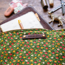 Maker Pouch with 1960s Cotton: Katerina