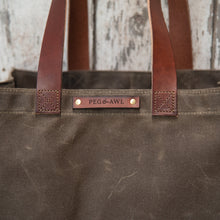 The Marlowe Carryall: Merry Mishap