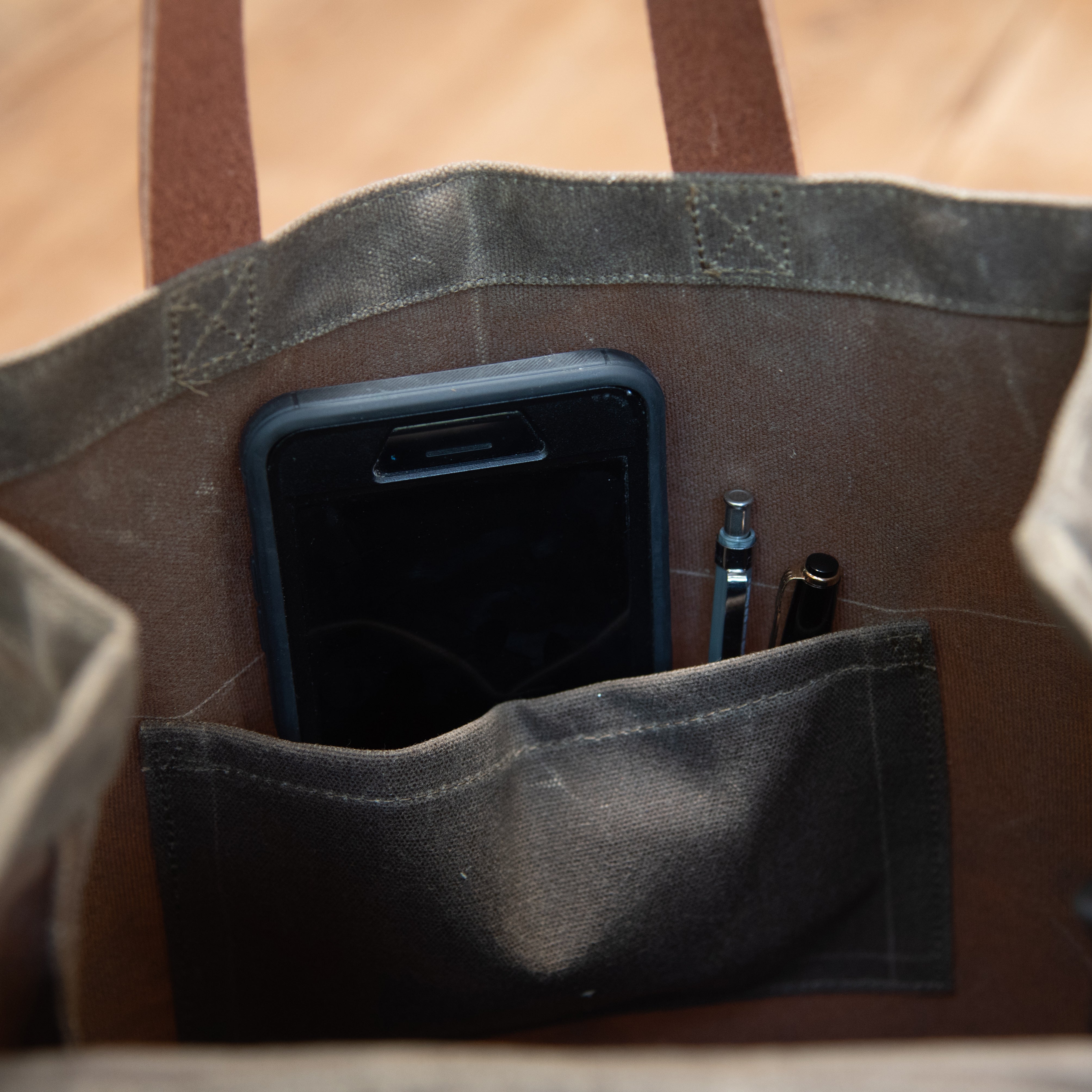 The Marlowe Carryall: Merry Mishap