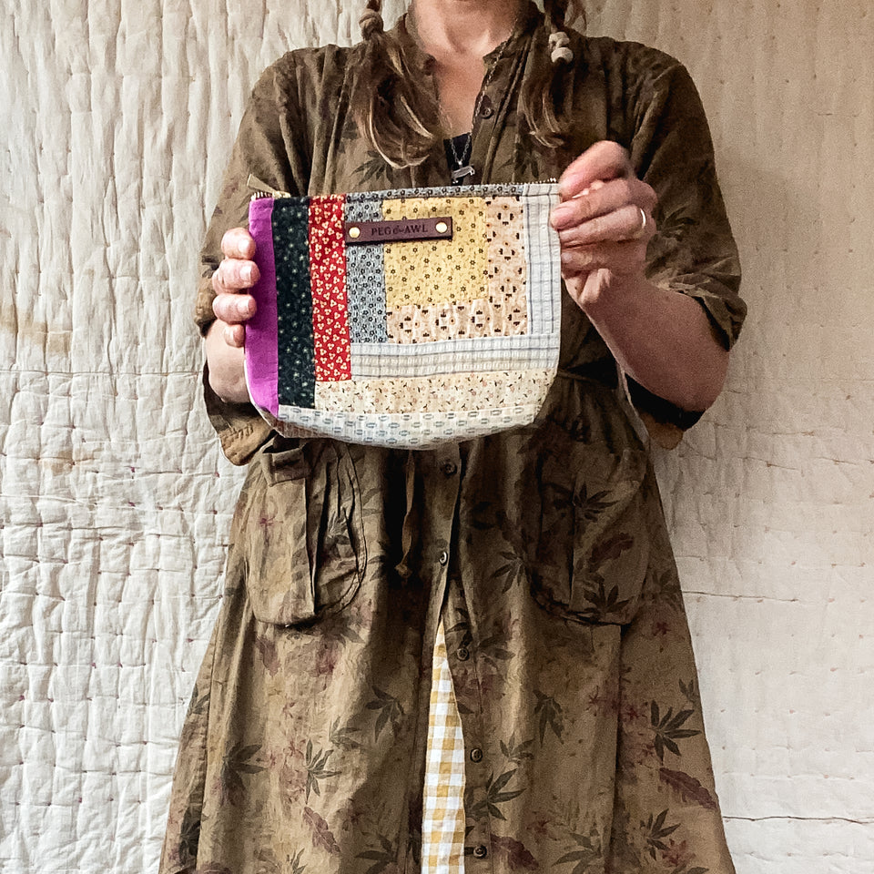 Keeper Pouch with 1900s Log Cabin Patchwork Quilt: Ameliana