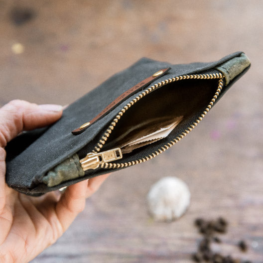 /coal-Coal with Moss Pockets