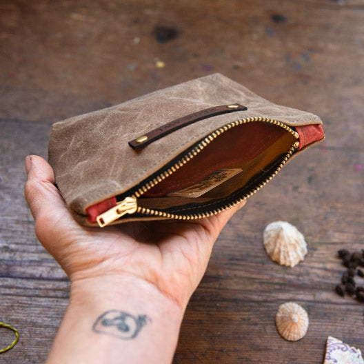 /color-Spice with Red Maple Pockets