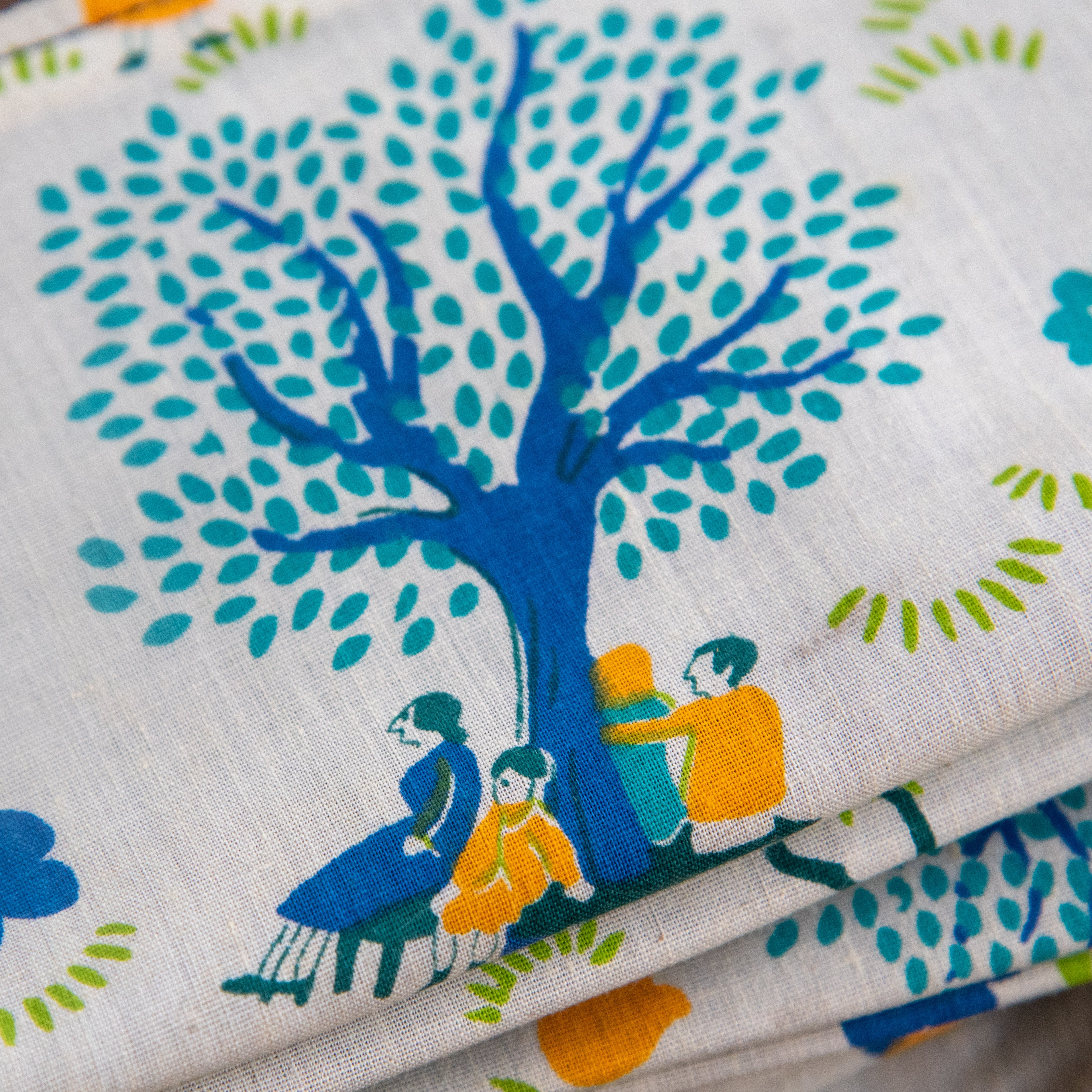 Keeper Pouch with Mid-Century Cotton Fabric: Eddie