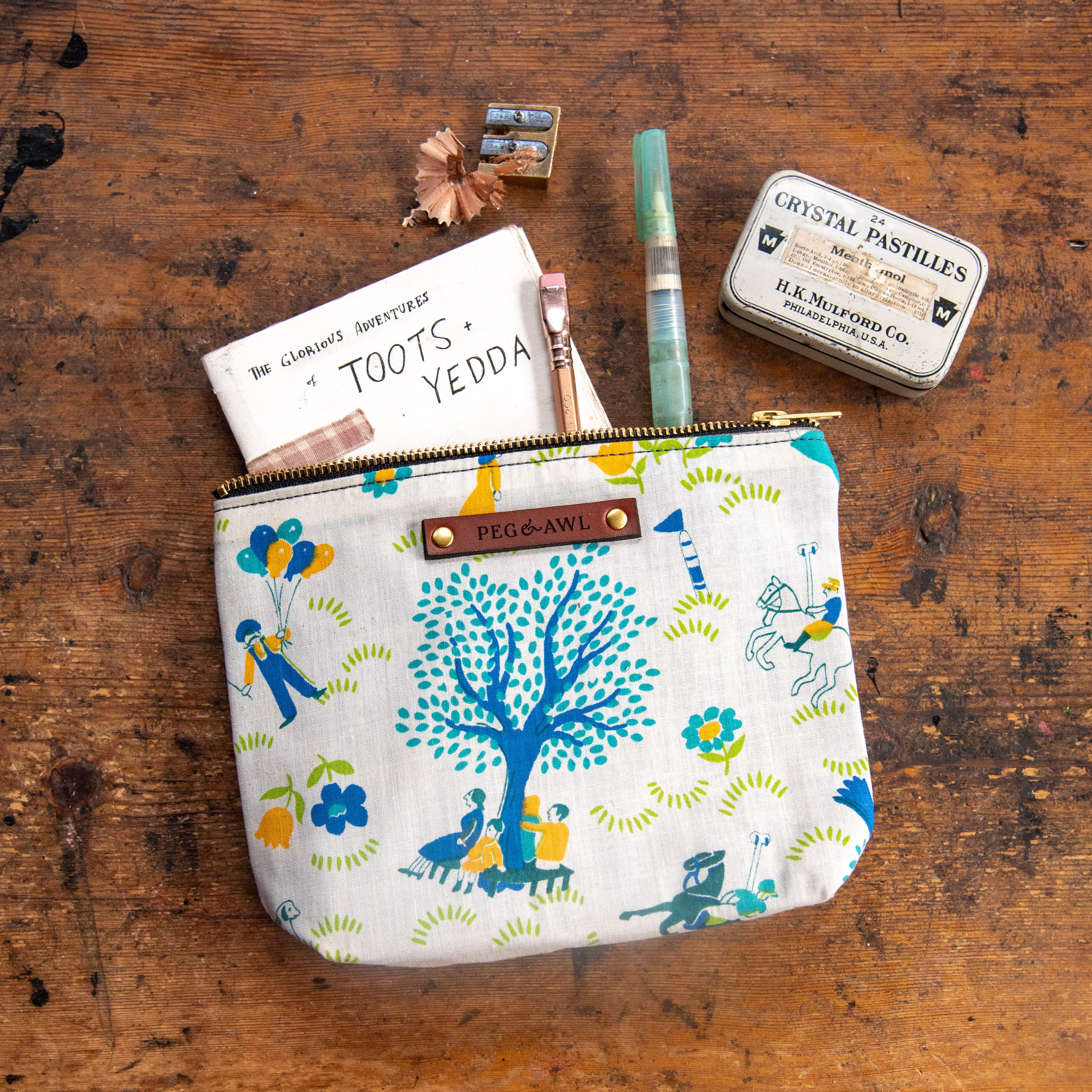 Keeper Pouch with Mid-Century Cotton Fabric: Eddie