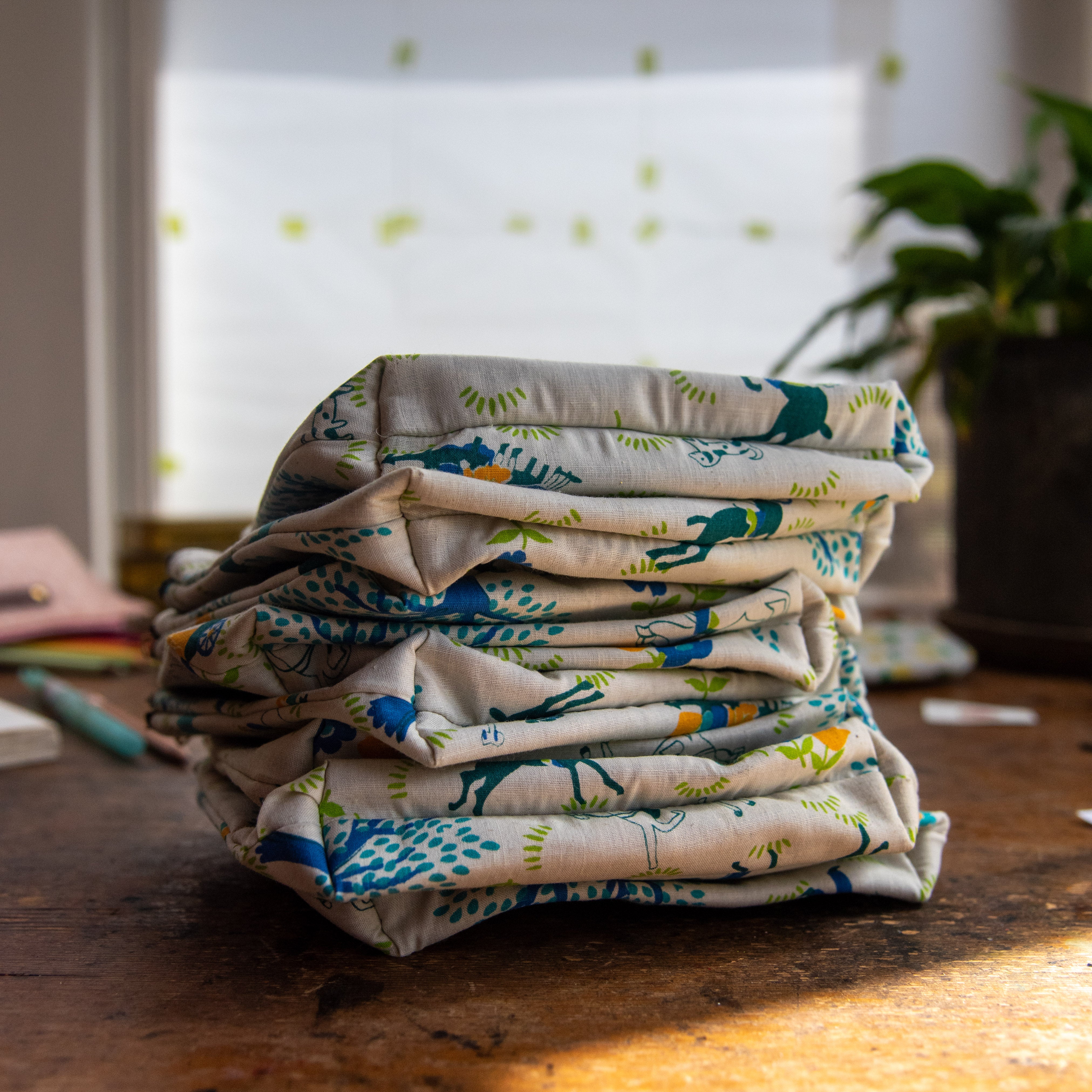Keeper Pouch with Mid-Century Cotton Fabric: Eddie