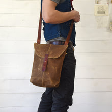 The Hunter Satchel