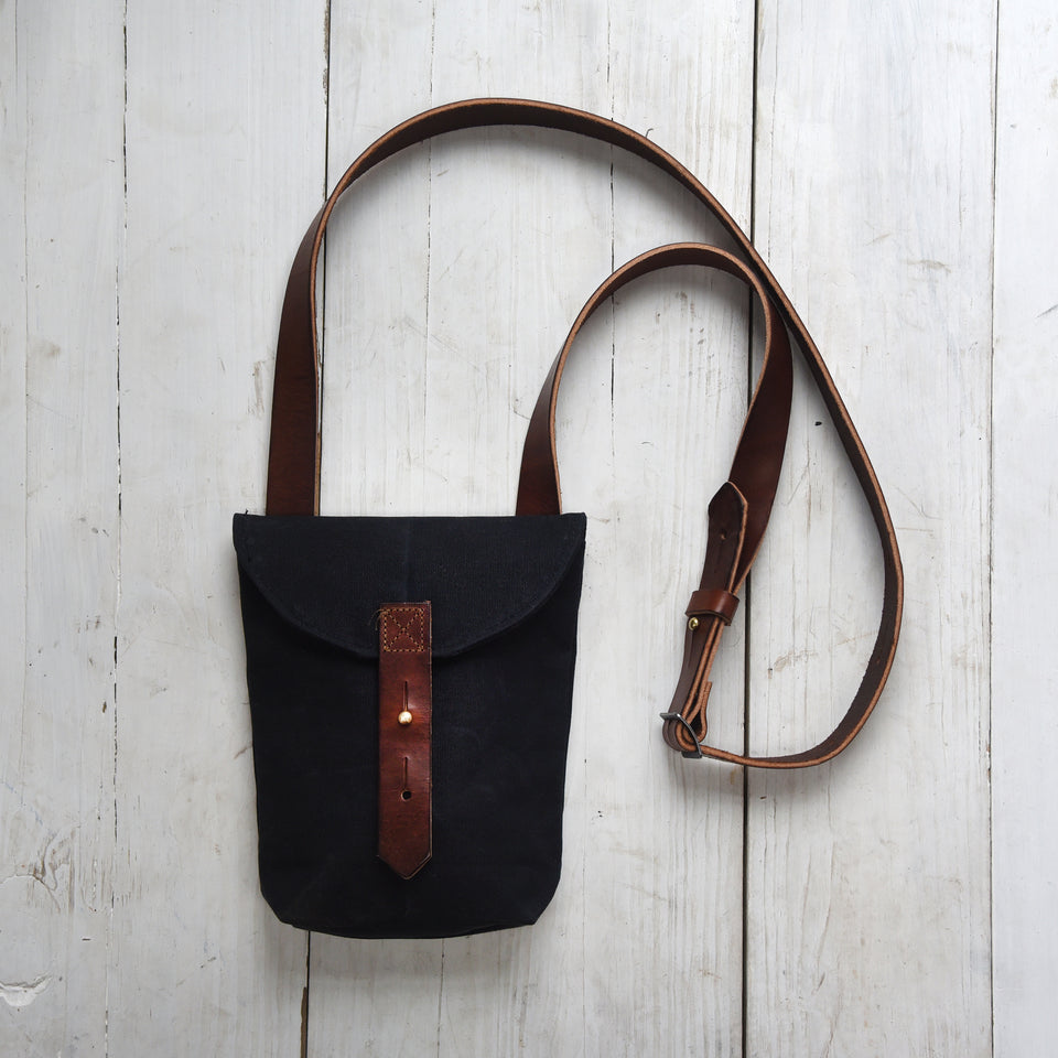 The Small Hunter Satchel