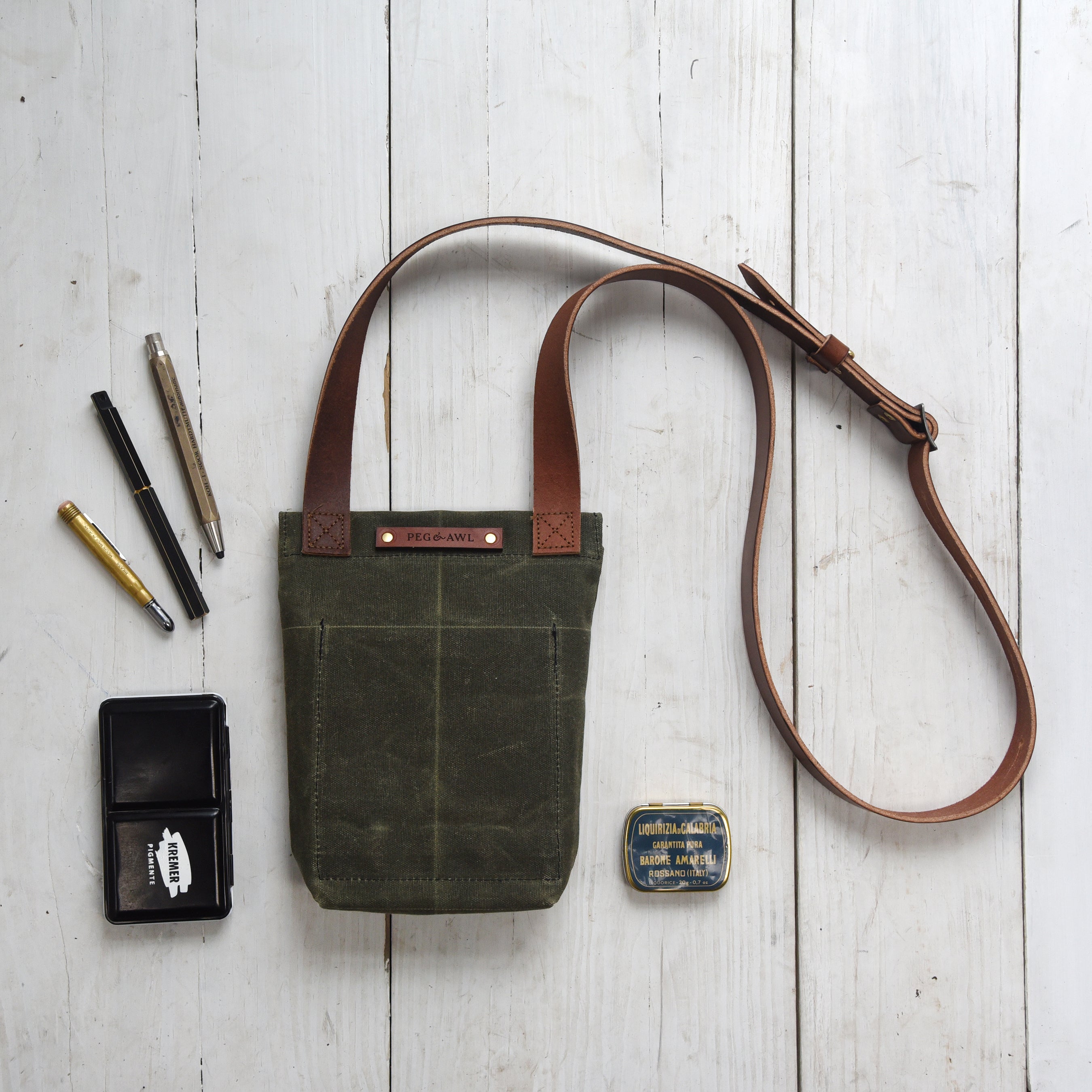 The Small Hunter Satchel