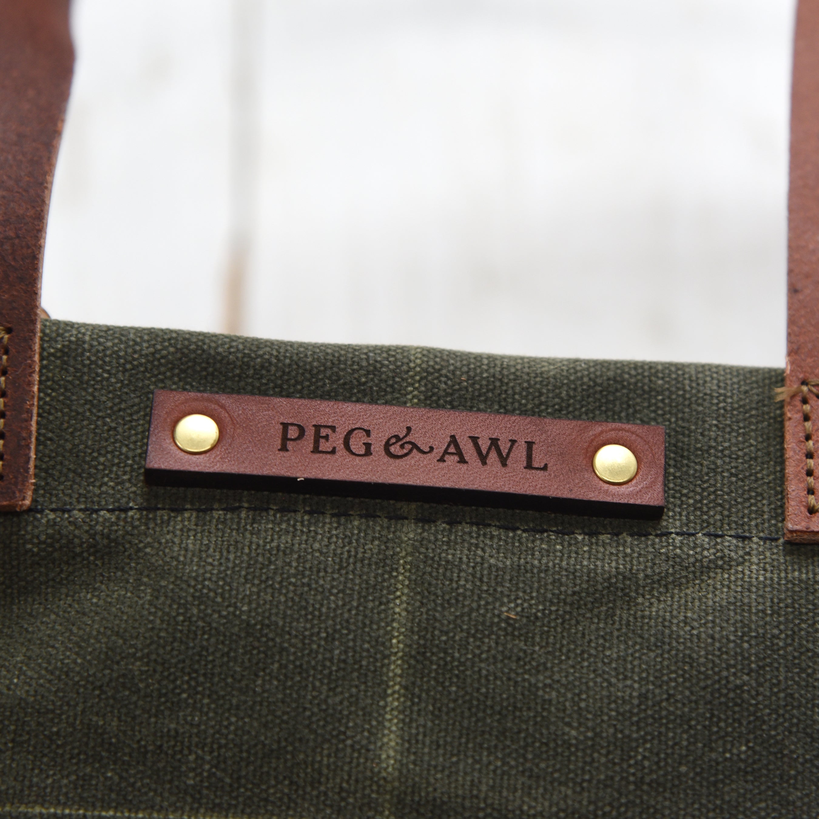 The Small Hunter Satchel