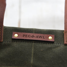 The Small Hunter Satchel