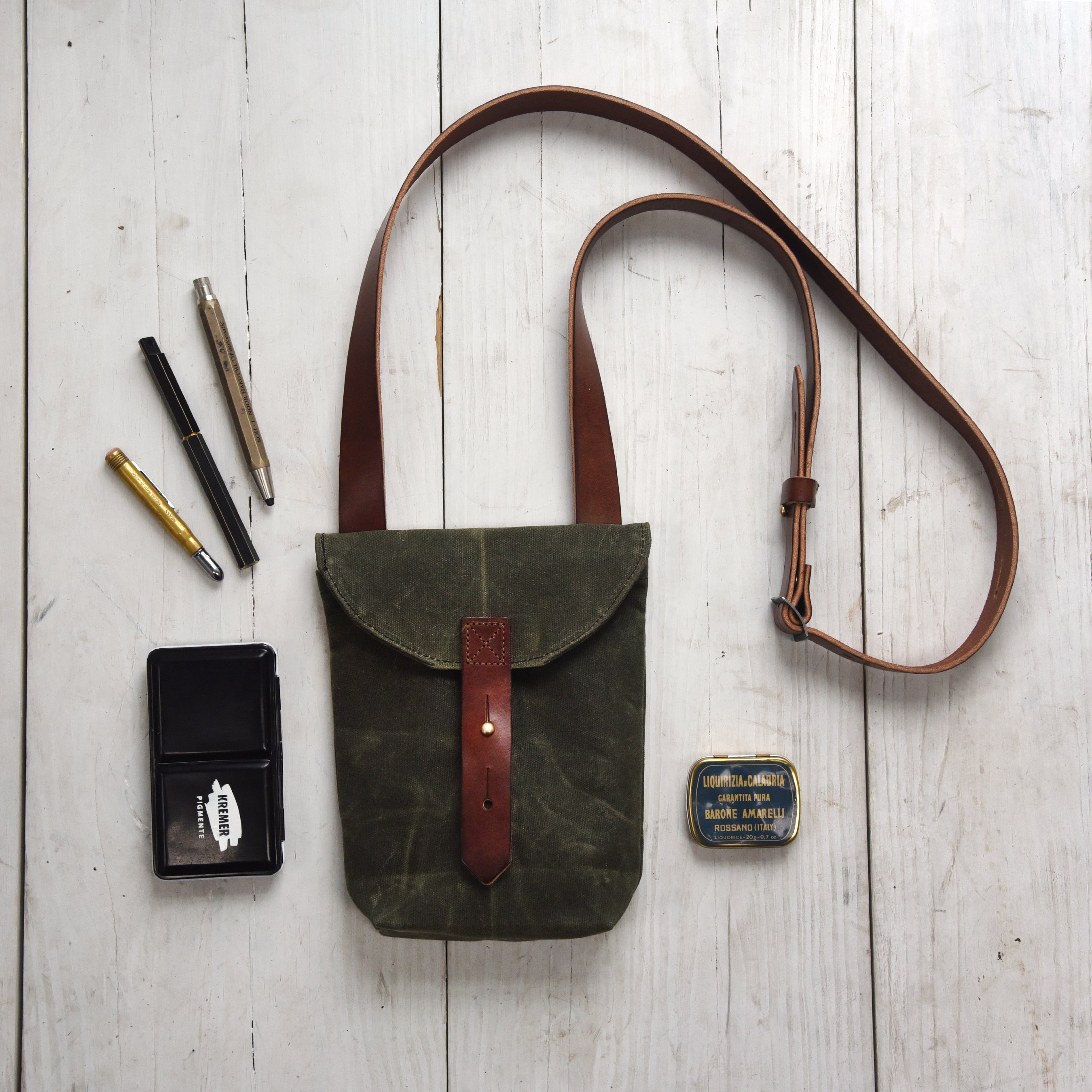 The Small Hunter Satchel
