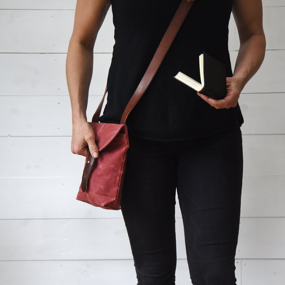 The Small Hunter Satchel