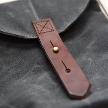 The Small Hunter Satchel