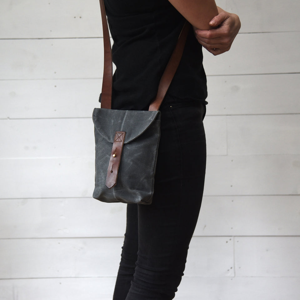 The Small Hunter Satchel