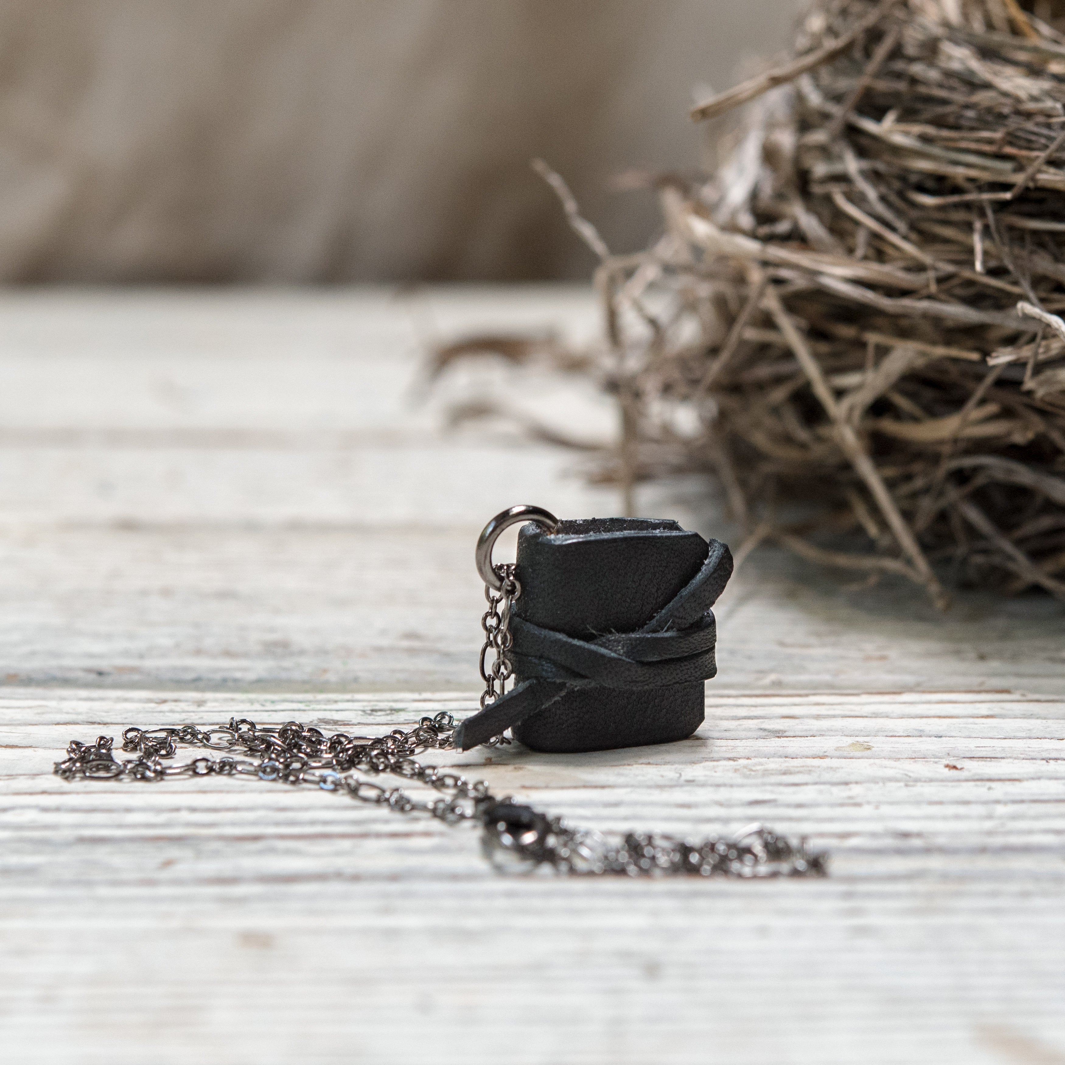 The Jackson Book Necklace (black) with Tie