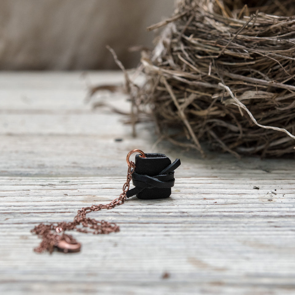 The Jackson Book Necklace (black) with Tie