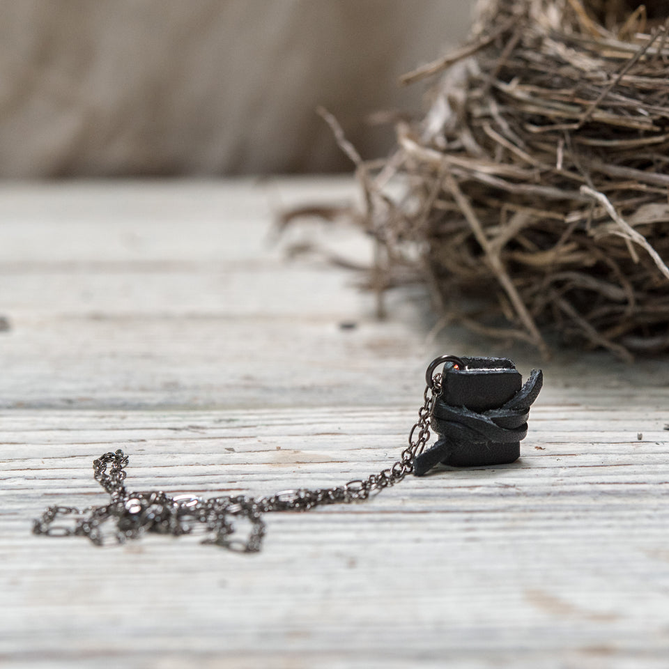The Jackson Book Necklace (black) with Tie