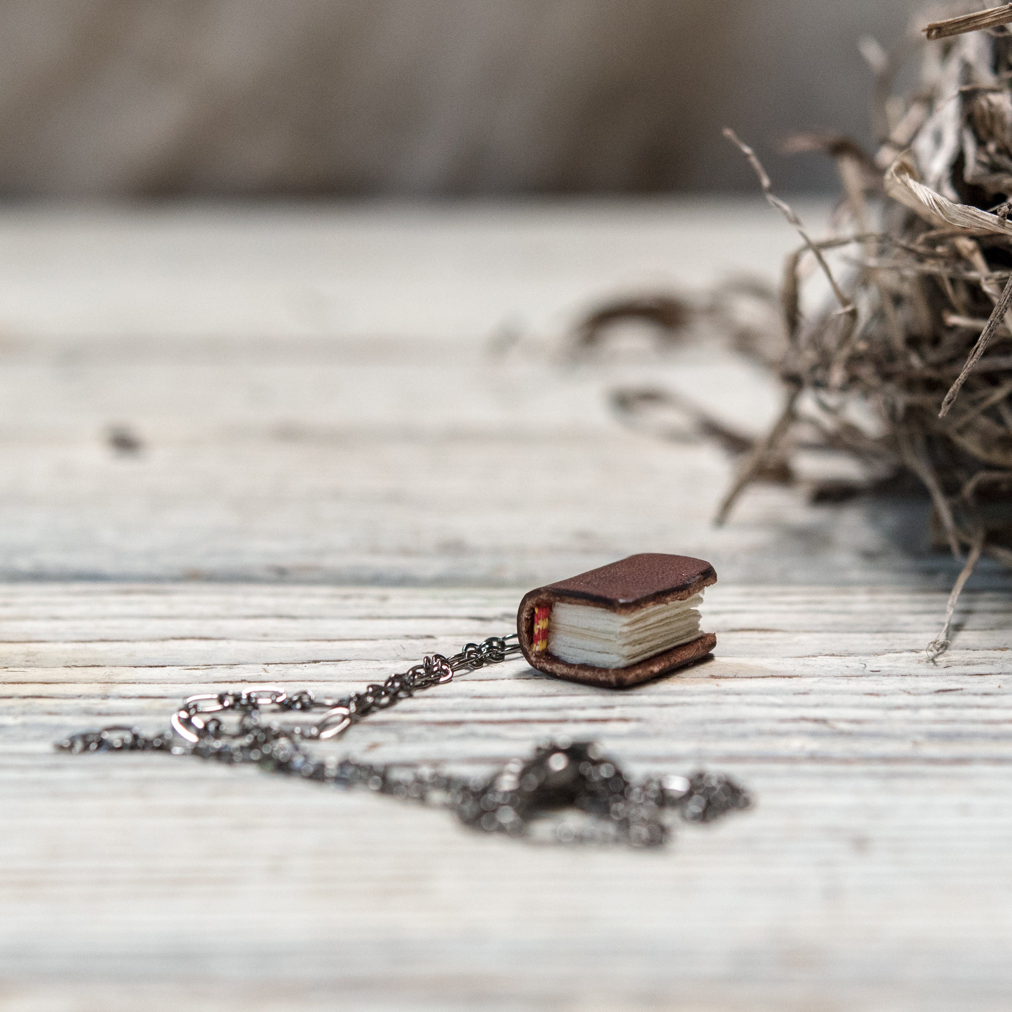 The Harper Book Necklace (brown)