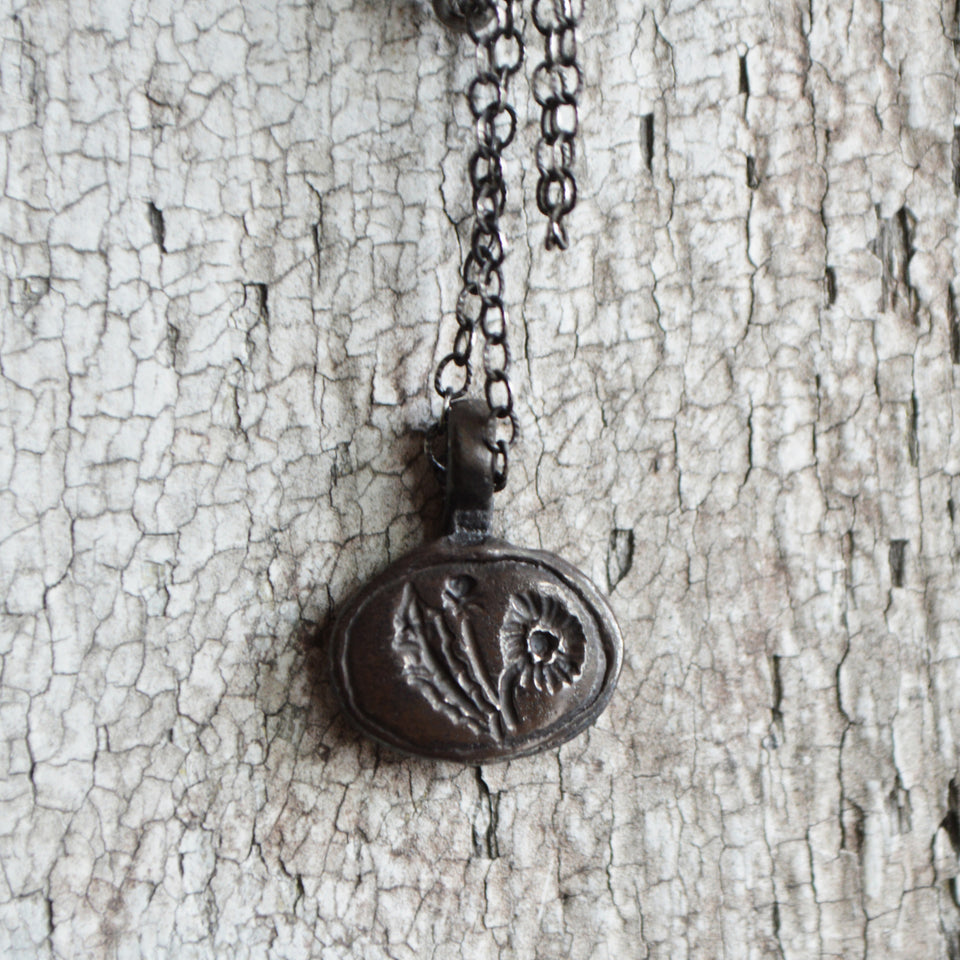 /color-Oxidized Sterling Silver