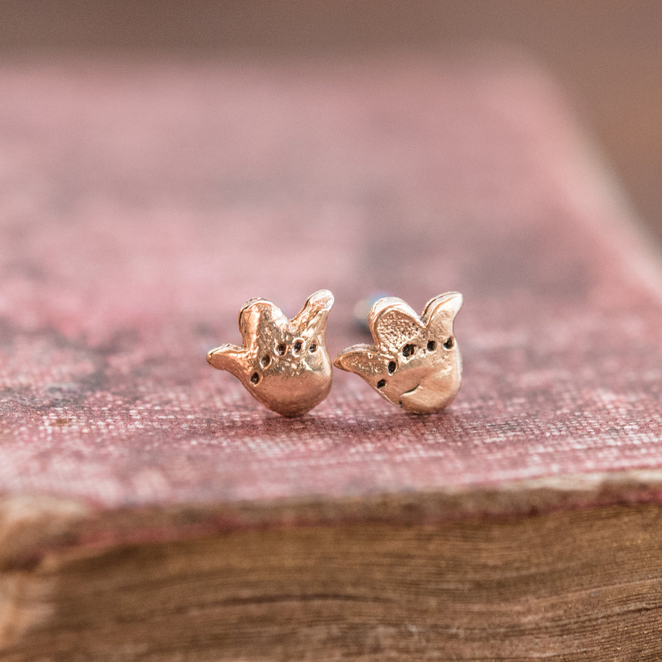 Foundlings Earrings: Opal (Flower)