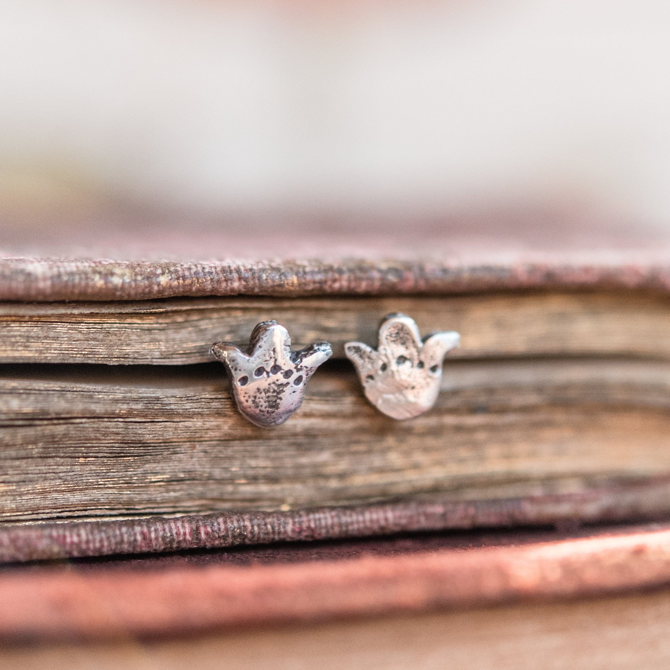 Foundlings Earrings: Opal (Flower)