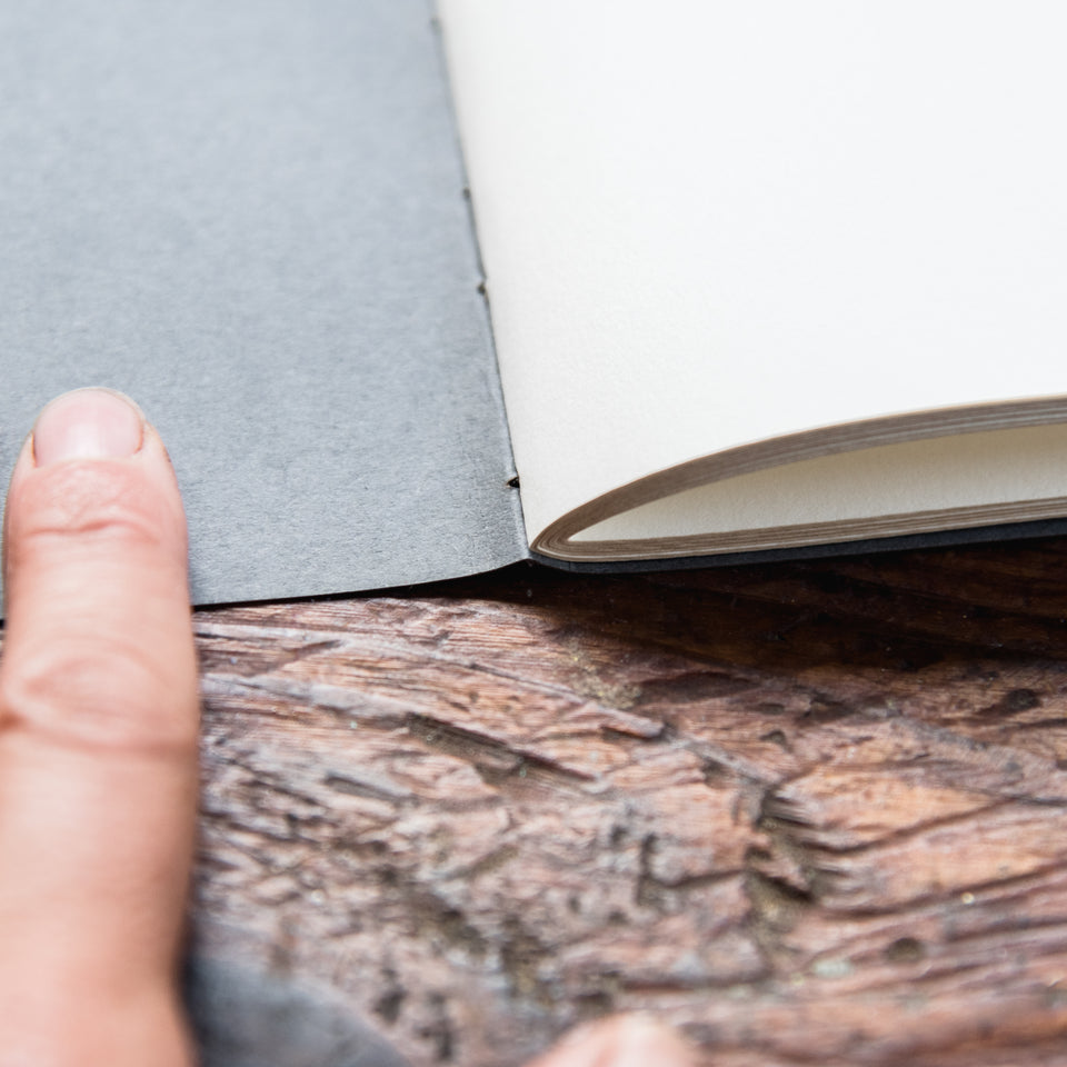 Large Portrait Orra Sketchbook