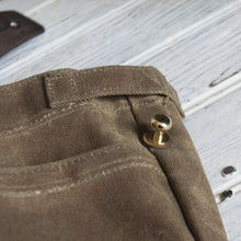 Replacement Button Stud for Tote or Finch