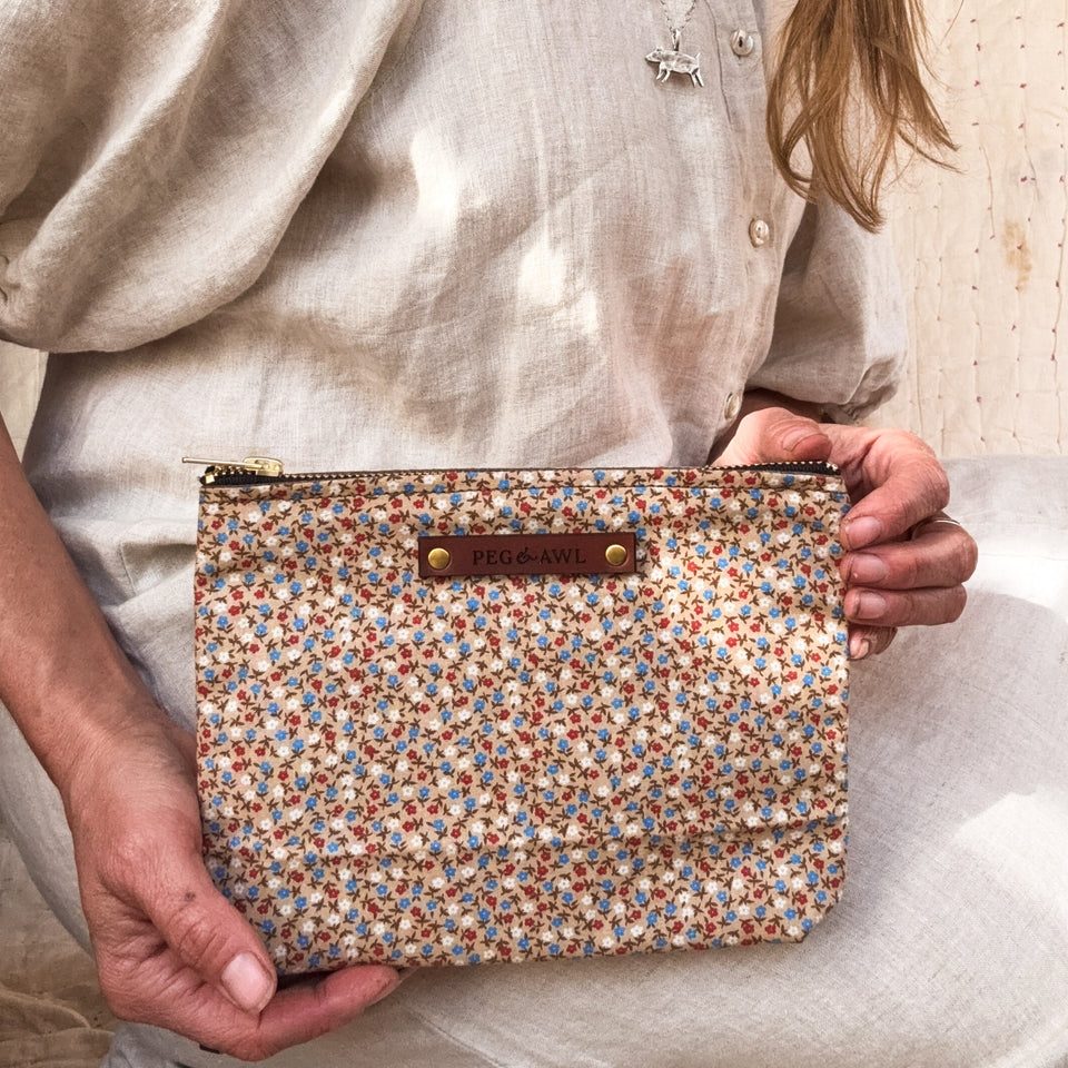 Keeper Pouch with Vintage 1970s Cotton: Alina