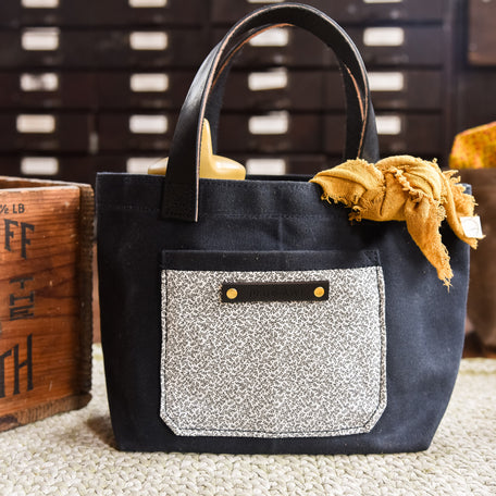 Pipit Tote with Early 1900s Dressmaker’s Cotton: Anastasia