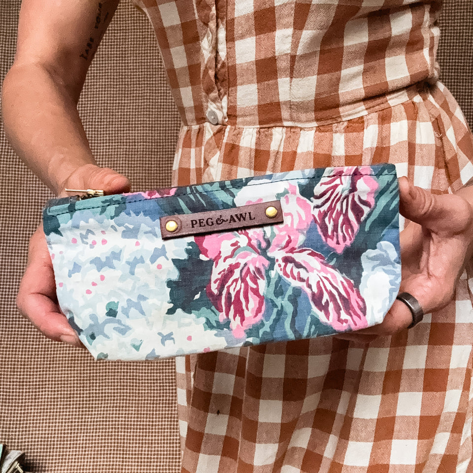 Essentials Pouch with 40s-50s Apron: Anya