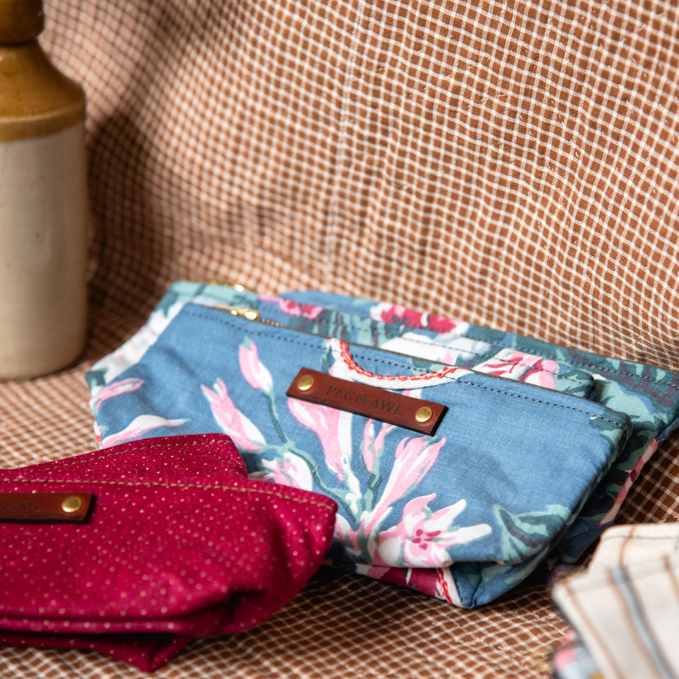 Essentials Pouch with 40s-50s Apron: Anya
