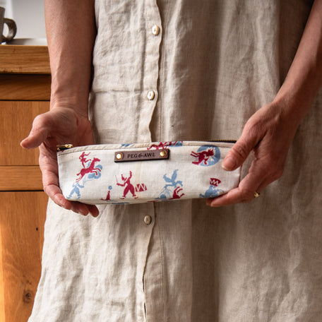 Drafter Pouch with Mid-Century Feedsack: Eveline