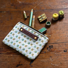 Spender Pouch with Mid-Century Feedsack: Freya