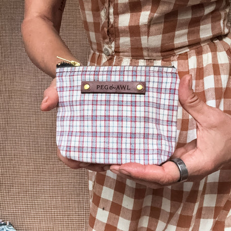 Saver Pouch with 1800s Pillow Sham: Gemma