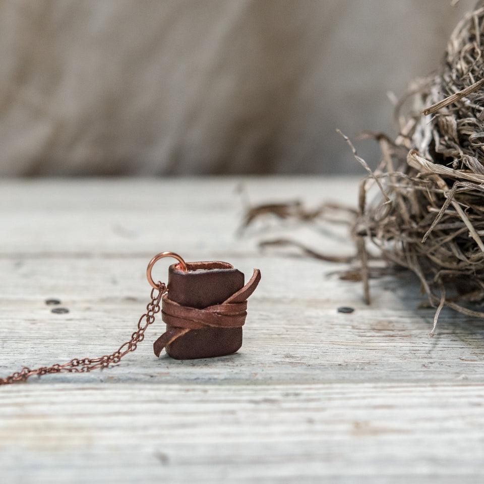 /Book Size|Chain Metal-Medium|Copper