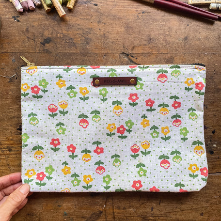 Maker Pouch with Vintage Cotton Textile: Heather