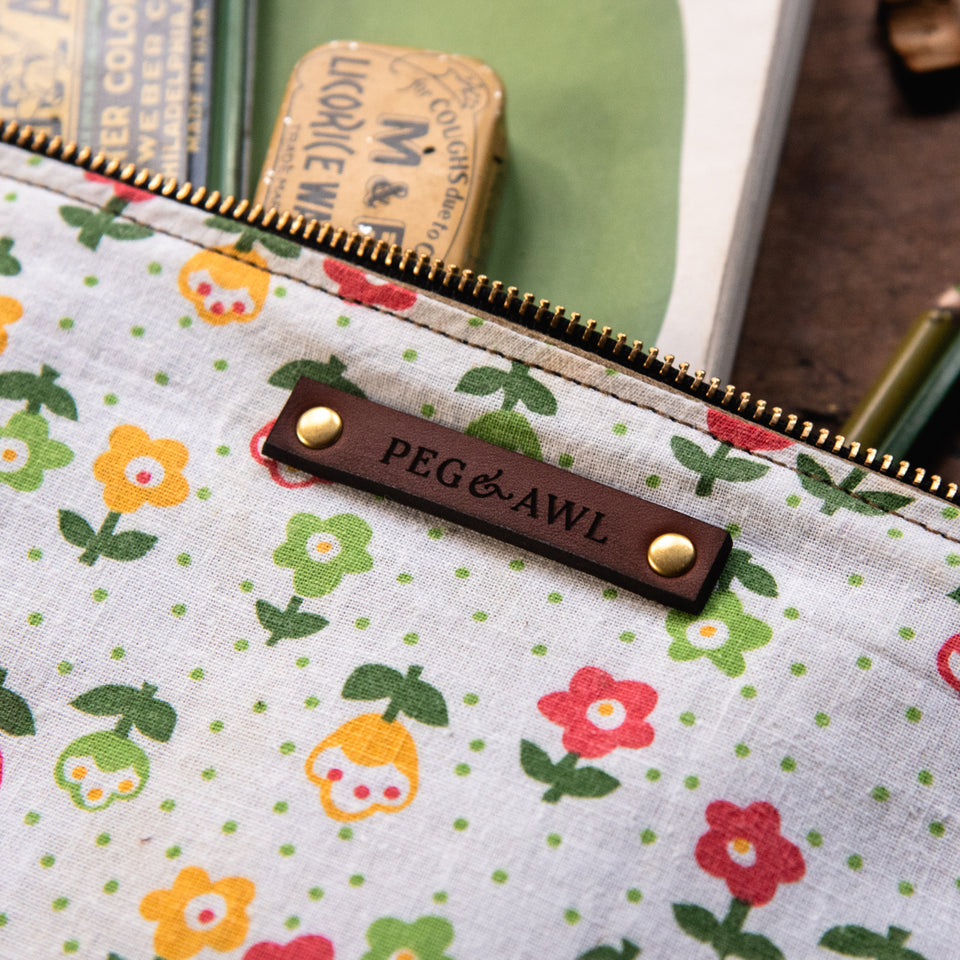 Maker Pouch with Vintage Cotton Textile: Heather