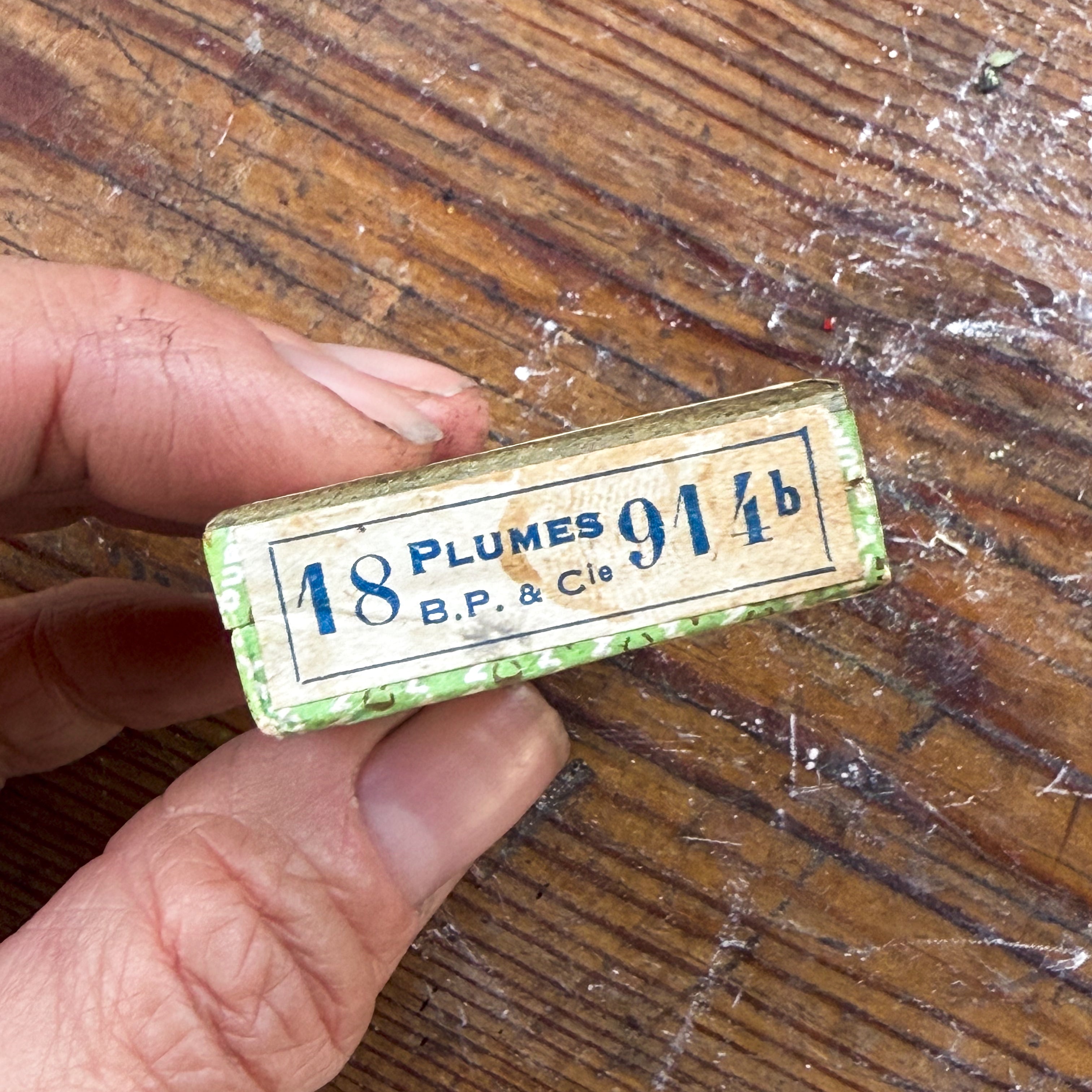 Vintage Box of Pen Nibs from France: No. 914b