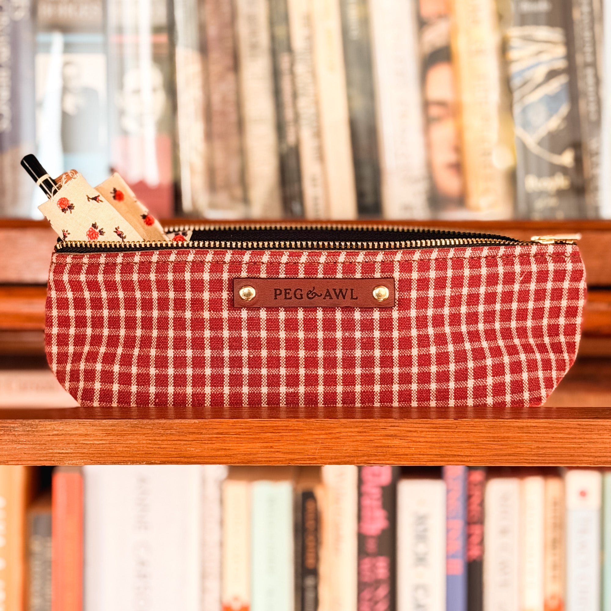Drafter Pouch with 1980s Vintage Textile: Leidi