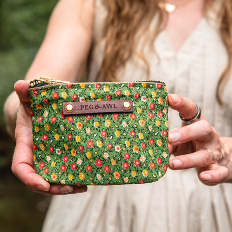 Saver Pouch with 1960s Cotton: Katerina