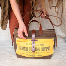 Standard Tote with Mid-Century Hardware Store Apron: Lebanon