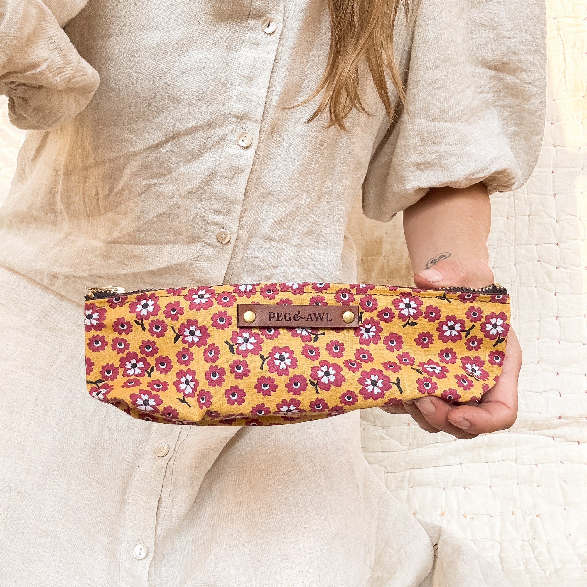 Drafter Pouch with Vintage 1970s Cotton: Leia